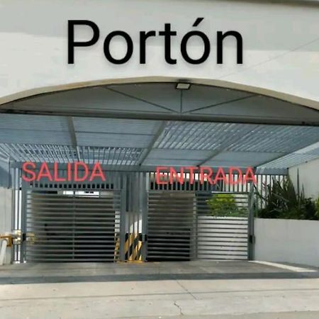 Апартаменты Departamento Nuevo Y Centrico Con Ambiente Familiar En Гвадалахара Экстерьер фото