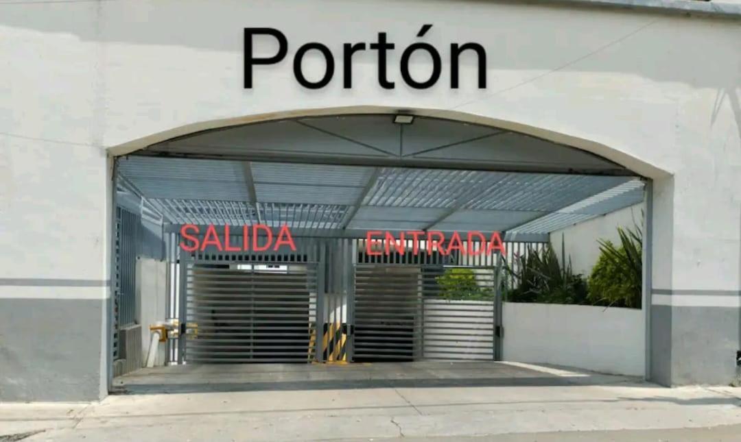 Апартаменты Departamento Nuevo Y Centrico Con Ambiente Familiar En Гвадалахара Экстерьер фото